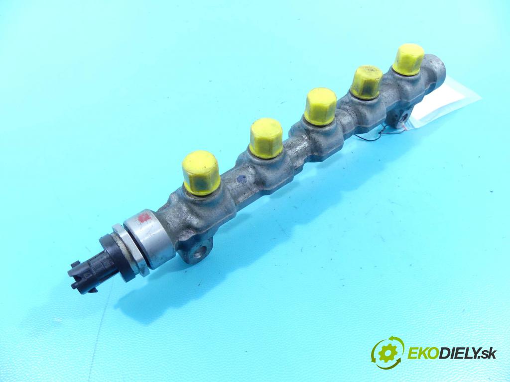 Hyundai I30 I 2007-2012 1.6 crdi 90 HP manual 66 kW 1582 cm3 5- lišta vstrekovacia 0445214181 (Vstrekovacie lišty)