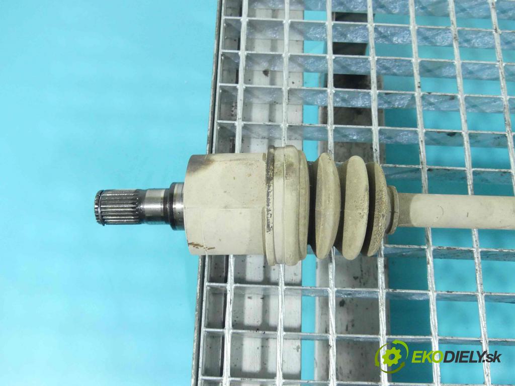 Hyundai Getz 1.4 16v 97KM manual 71,3 kW 1399 cm3 5- poloos pravé  (Poloosy)