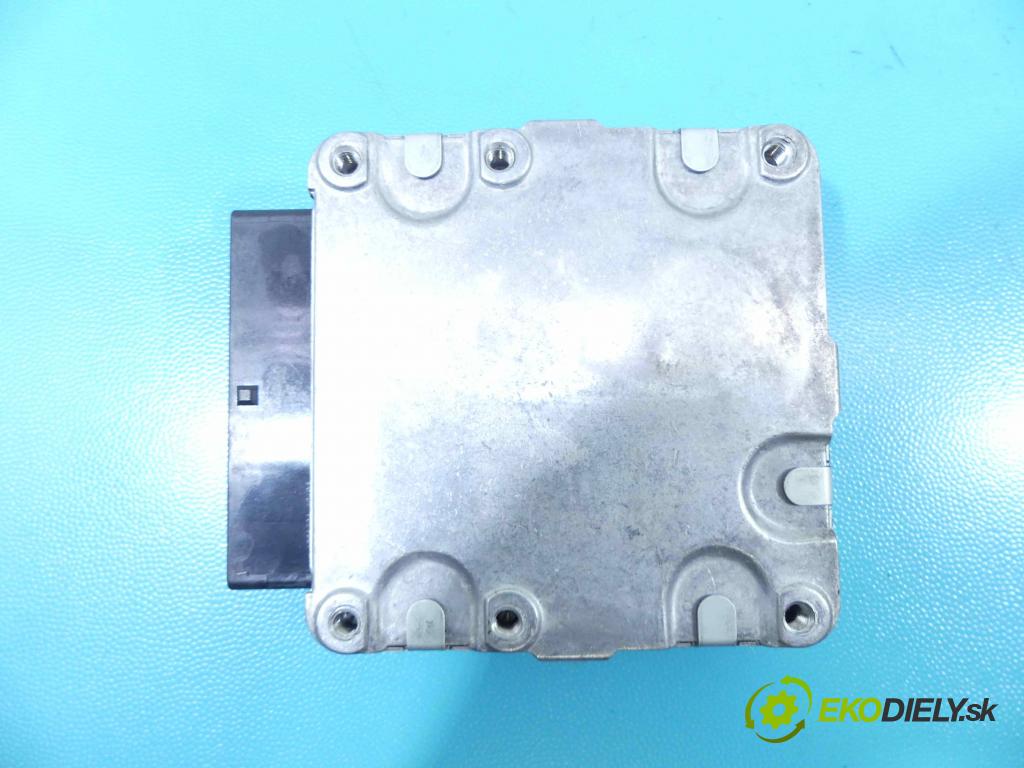 Toyota Yaris III 2011-2020 1.0 vvti 69KM manual 51 kW 998 cm3 5- modul riadiaca jednotka 89650-0D295 (Ostatné)