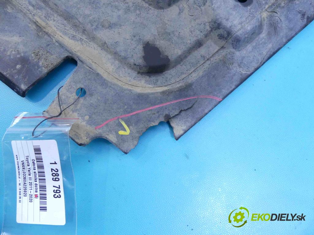 Toyota Yaris III 2011-2020 1.0 vvti 69KM manual 51 kW 998 cm3 5- kryt motoru dolní 6C0825235A