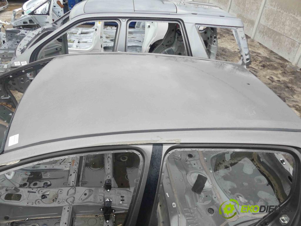 Toyota Yaris III 2011-2020 1.0 vvti 69KM manual 51 kW 998 cm3 5- Strecha: