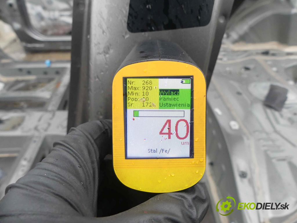 Toyota Yaris III 2011-2020 1.0 vvti 69KM manual 51 kW 998 cm3 5- práh levý (Ostatní)