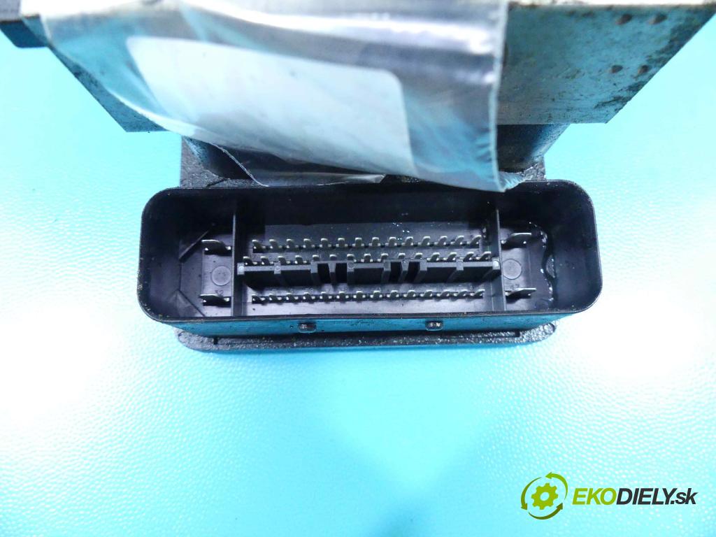 Vw Polo IV 9N 2001-2009 1.2 12v 64 HP manual 47 kW 1198 cm3 3- čerpadlo abs 6Q0614117C (Pumpy ABS)