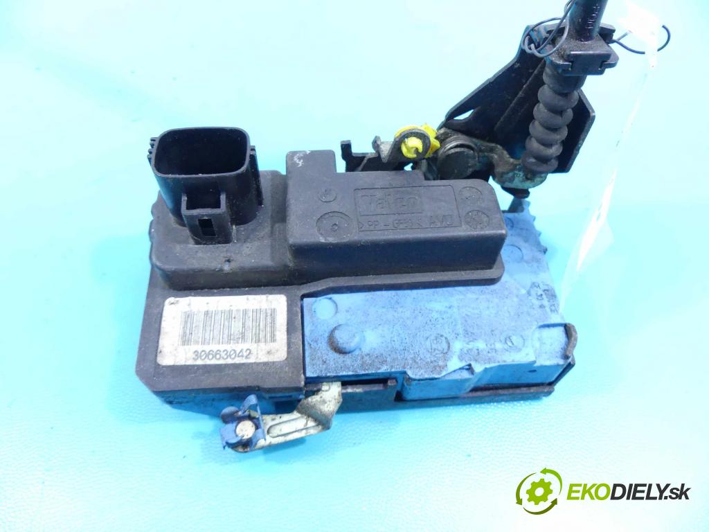 Volvo S60 I 2000-2010 2.4 20v 140 hp manual 103 kW 2435 cm3 4- zámek přední pravý 30663042