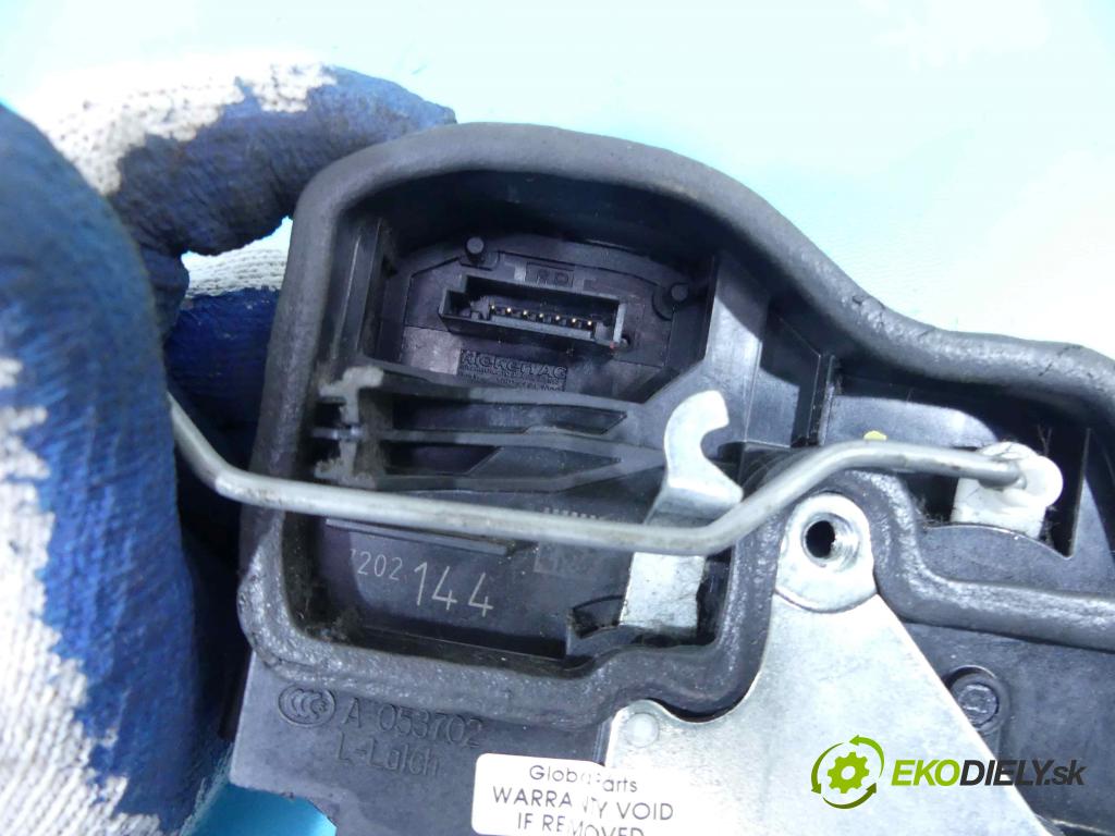 Bmw 3 E90 2005-2013 2.0d 122 hp manual 90 kW 1995 cm3 4- zámek přední pravý