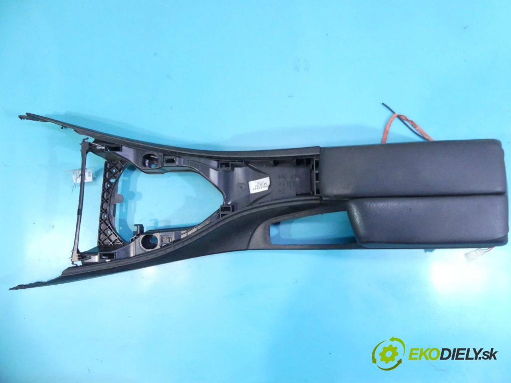 Bmw 3 E90 2005-2013 2.0d 122 HP manual 90 kW 1995 cm3 4- operadlo 7075357 (Lakťové opierky)