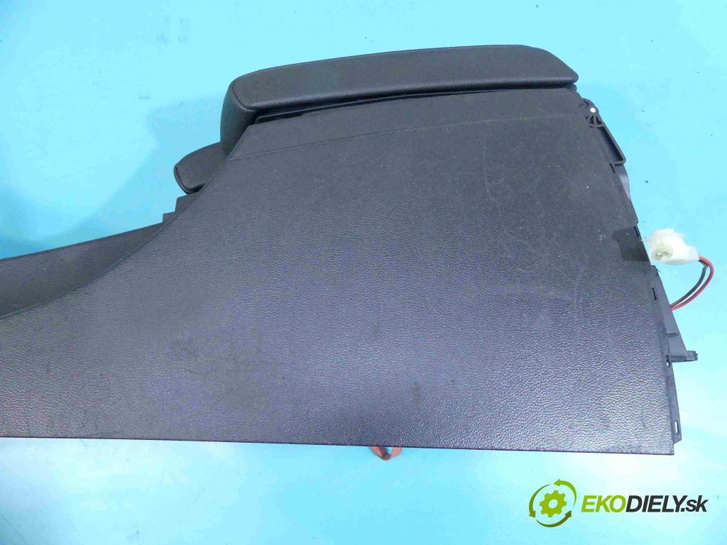 Bmw 3 E90 2005-2013 2.0d 122 HP manual 90 kW 1995 cm3 4- operadlo 7075357 (Lakťové opierky)