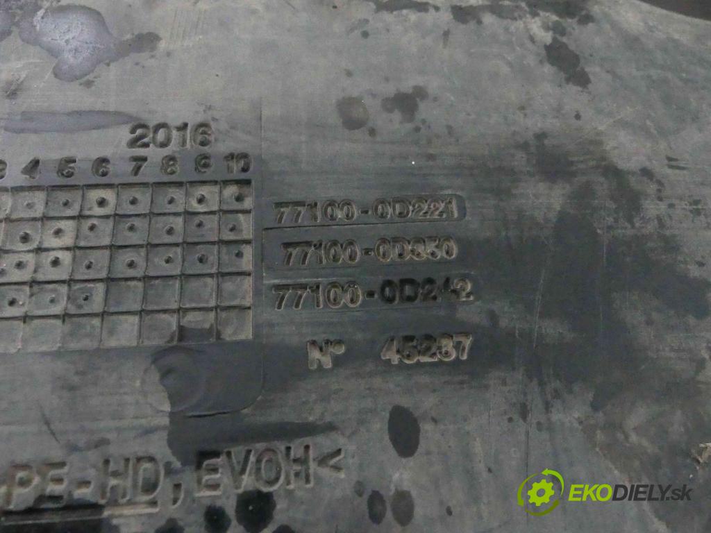 Toyota Yaris III 2011-2020 1.0 vvti 69KM manual 51 kW 998 cm3 5- Nádrž: paliva 77100-0D221 (Nádrže)