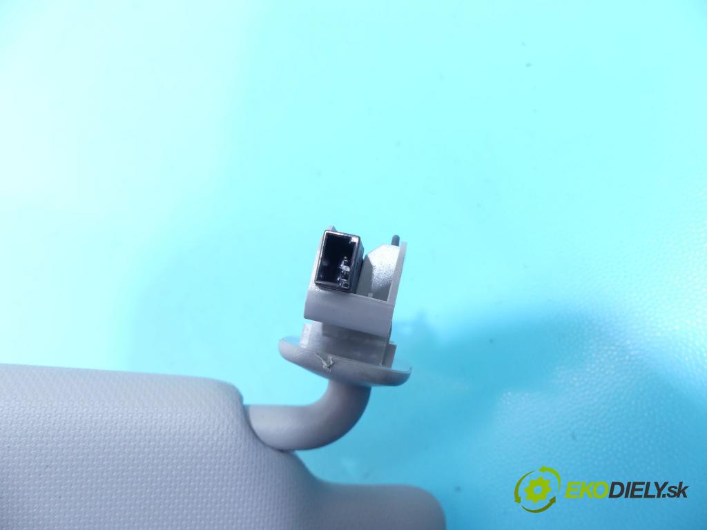 Audi A3 8V 2013-2020 1.5 TFSI 150 HP automatic 110 kW 1498 cm3 5- clonítko pravé 8V0857552