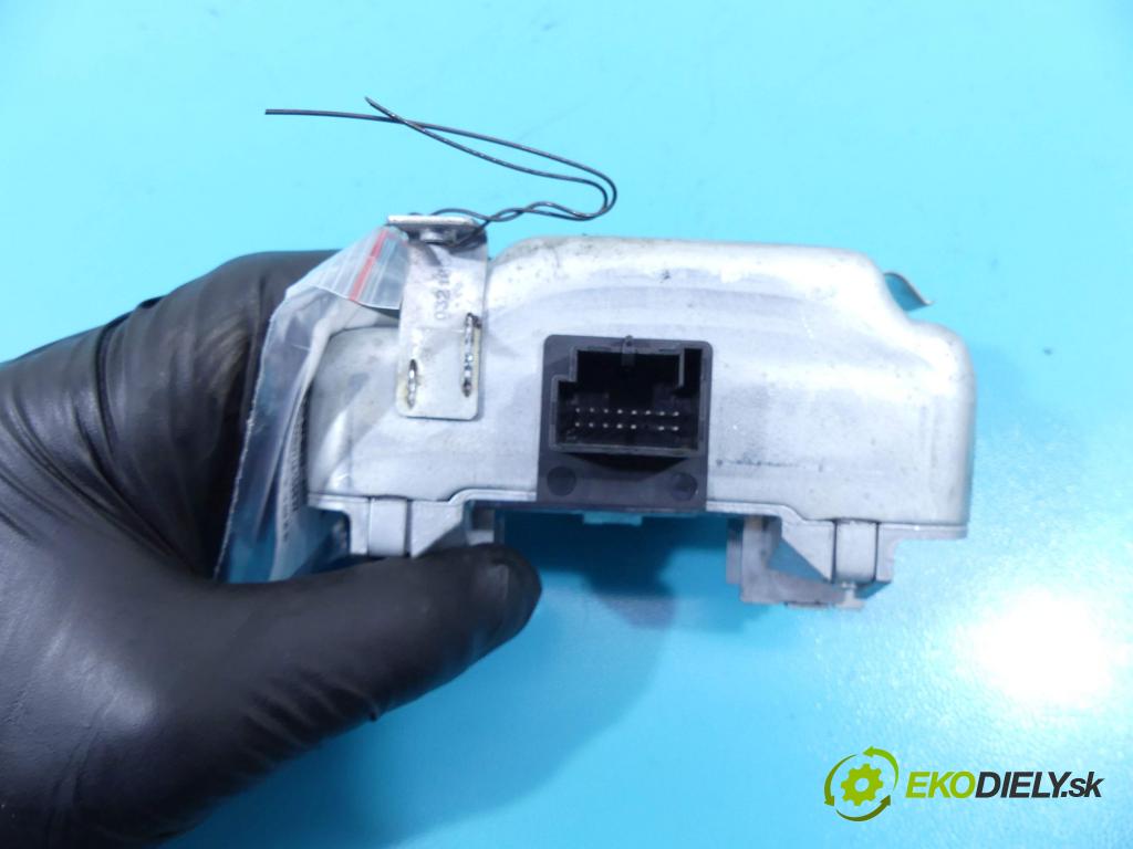 Audi A3 8V 2013-2020 1.5 TFSI 150 HP automatic 110 kW 1498 cm3 5- Blokáda: řízení: 216004011 (Ostatné)