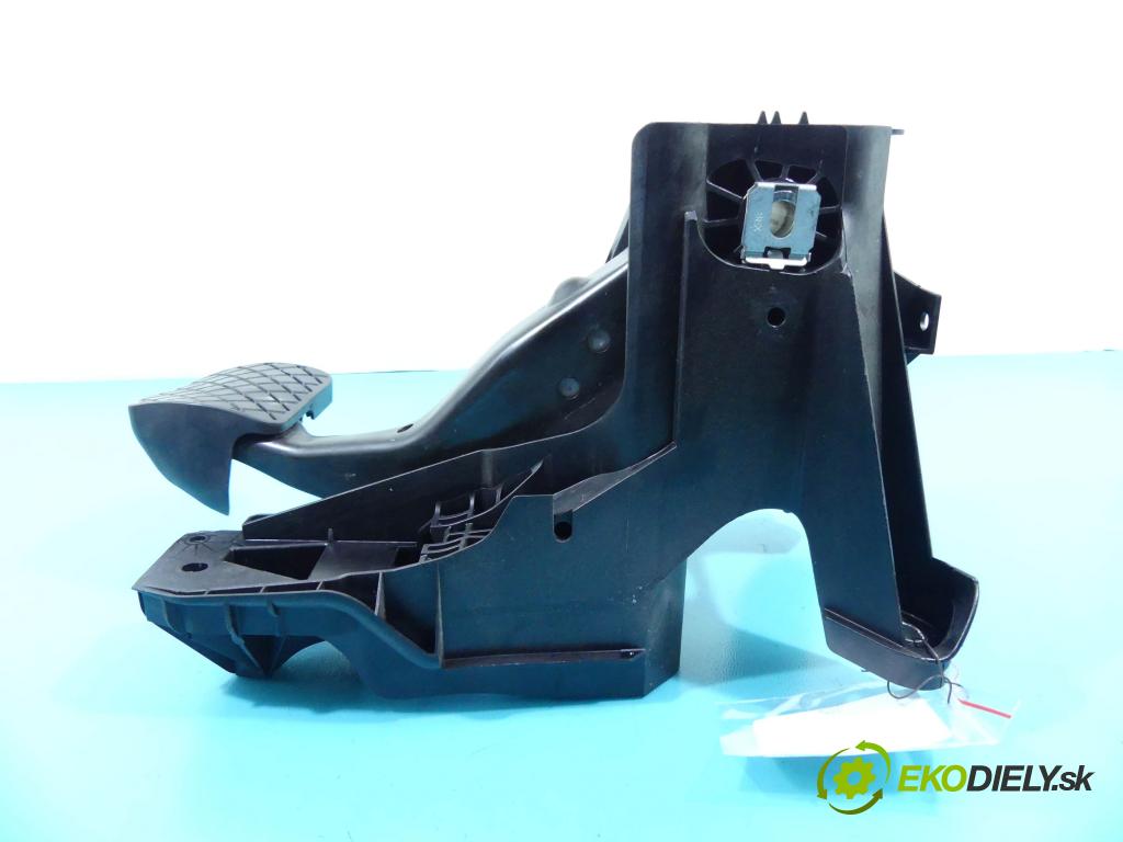 Audi A3 8V 2013-2020 1.5 TFSI 150 HP automatic 110 kW 1498 cm3 5- pedále 5Q1723058BN (Pedále)