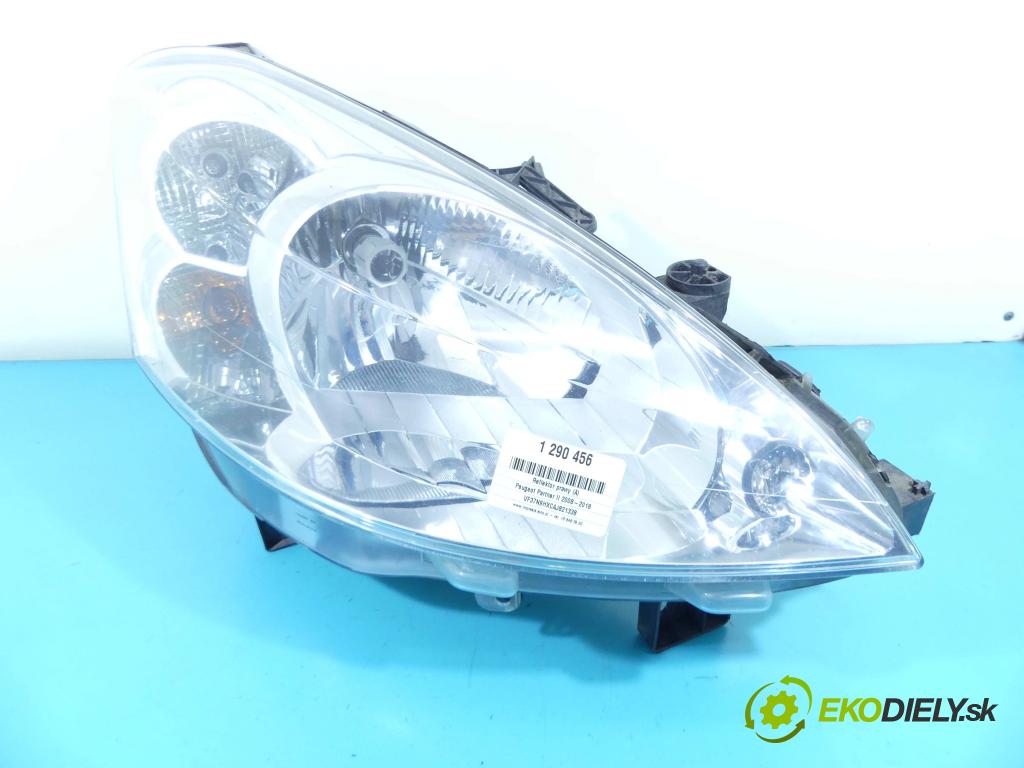 Peugeot Partner II 2008-2018 1.6 hdi 90 HP manual 66,2 kW 1560 cm3 5- Reflektor: pravý 89318005 (Pravé)