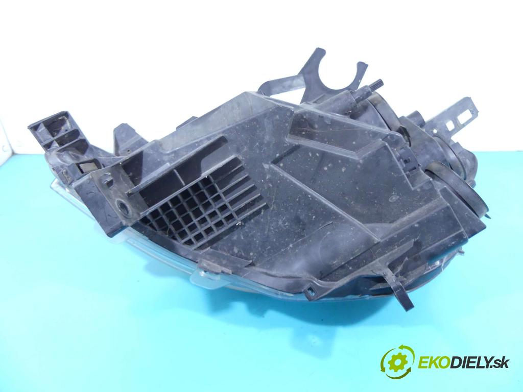 Peugeot Partner II 2008-2018 1.6 hdi 90 HP manual 66,2 kW 1560 cm3 5- Reflektor: pravý 89318005 (Pravé)