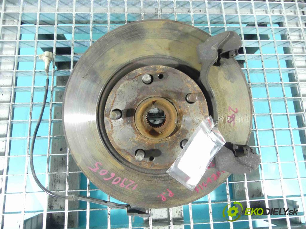 Toyota Avensis II T25 2003-2008 2.2 D-CAT 177 HP manual 130 kW 2231 cm3 5- náboj pravé  (Náboje)