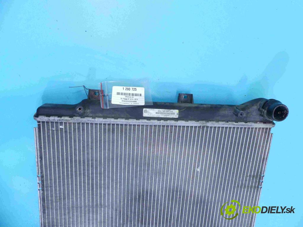 Vw Passat B7 2010-2014 2.0 tdi 177 HP automatic 130 kW 1968 cm3 4- chladič voda: 3C0121253AR (Chladiče vody)