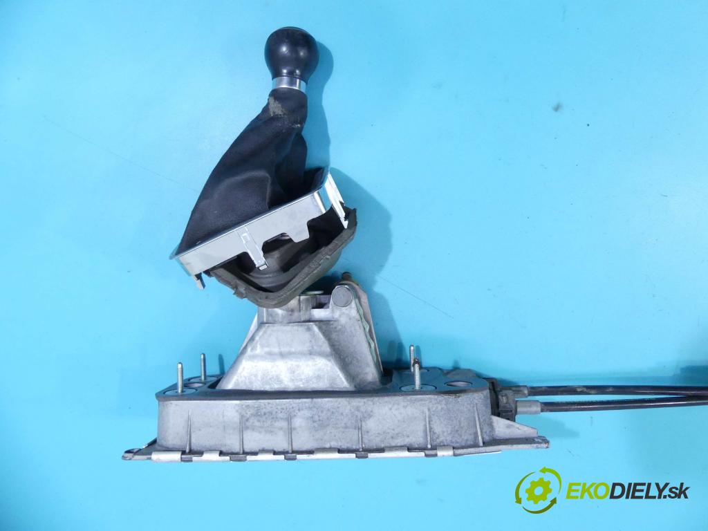 Vw Tiguan I 2007-2016 2.0 tdi 140 HP manual 103 kW 1968 cm3 5- Páka: Změny: stupeň,rýchlosť 5N0711049G (Rýchlostné páky / kulisy)