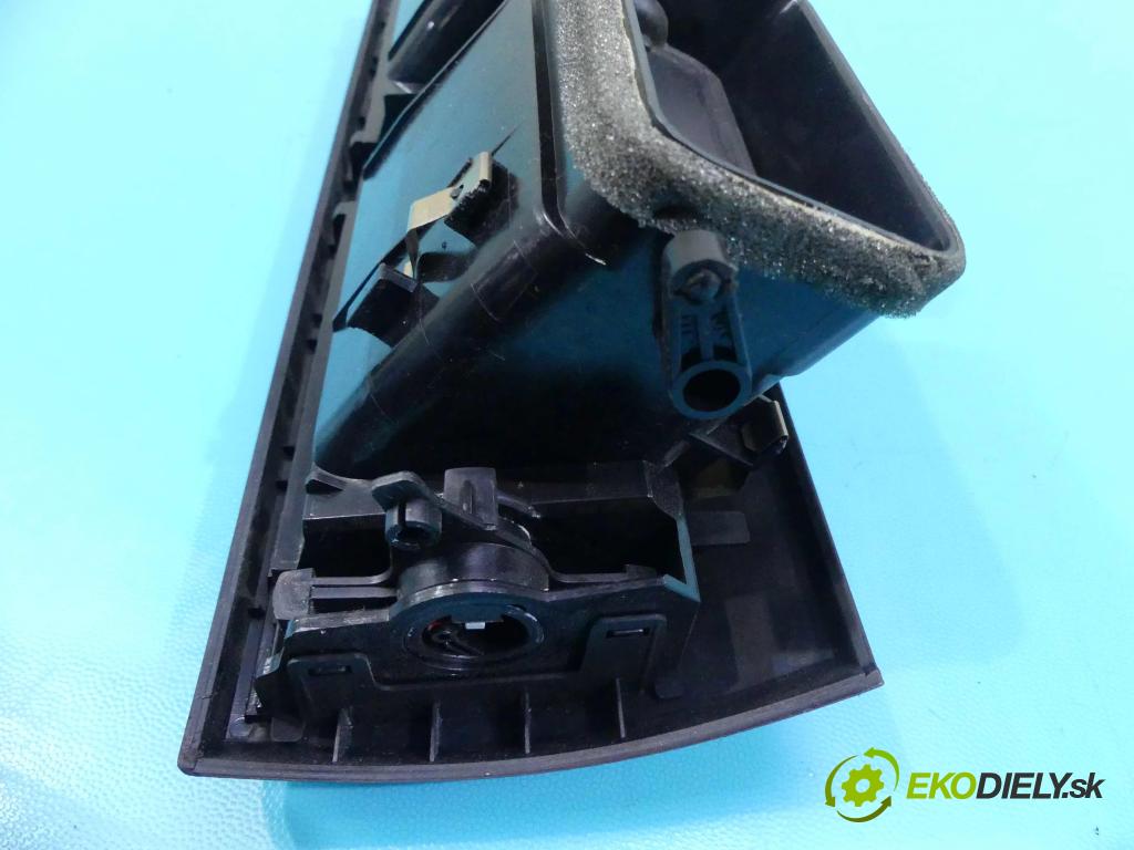 Bmw X3 E83 2003-2010 2.0d 177 HP manual 130 kW 1995 cm3 5- Mřížka: kúrenia stredová 3415974 (Mriežky kúrenia (fukáre))