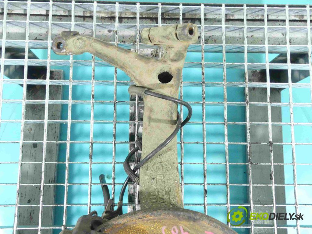 Audi A4 B5 1994-2001 1.8 20v 125 HP manual 92 kW 1781 cm3 5- náboj pravé (Náboje)