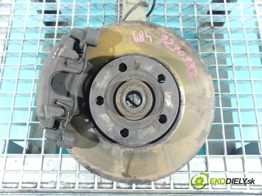 Audi A4 B5 1994-2001 1.8 20v 125 HP manual 92 kW 1781 cm3 5- náboj pravé (Náboje)