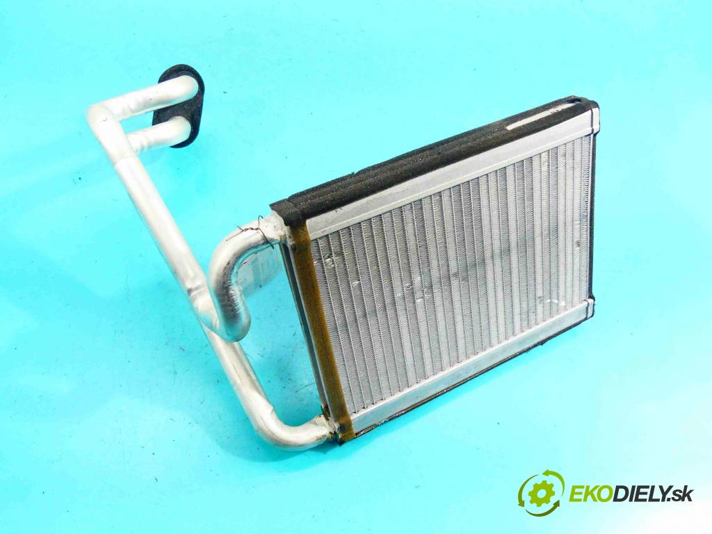 Hyundai Ix35 1.6 Gdi 135 hp manual 99 kW 1591 cm3 5- radiátor  (Radiátory topení)