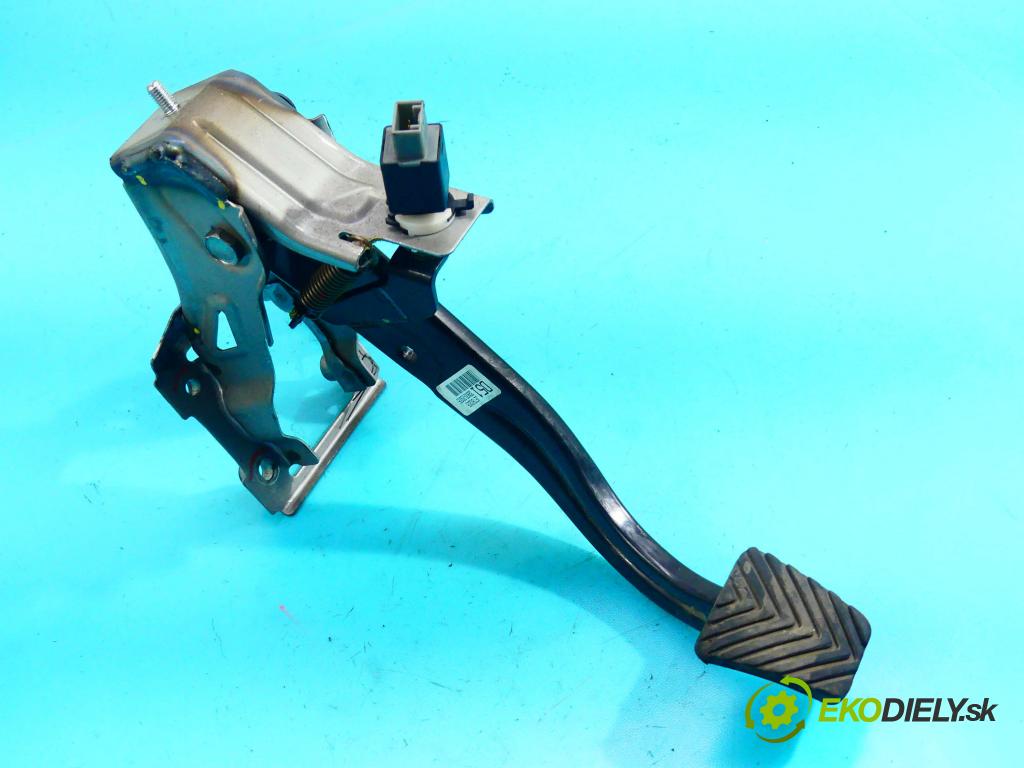 Hyundai Ix35 1.6 Gdi: 135 HP manual 99 kW 1591 cm3 5- pedále 32800-2S005 (Pedále)