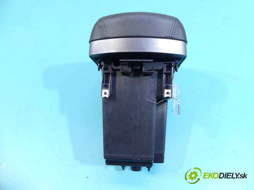 Hyundai Ix35 1.6 Gdi: 135 HP manual 99 kW 1591 cm3 5- operadlo 84681-2Y000 (Lakťové opierky)