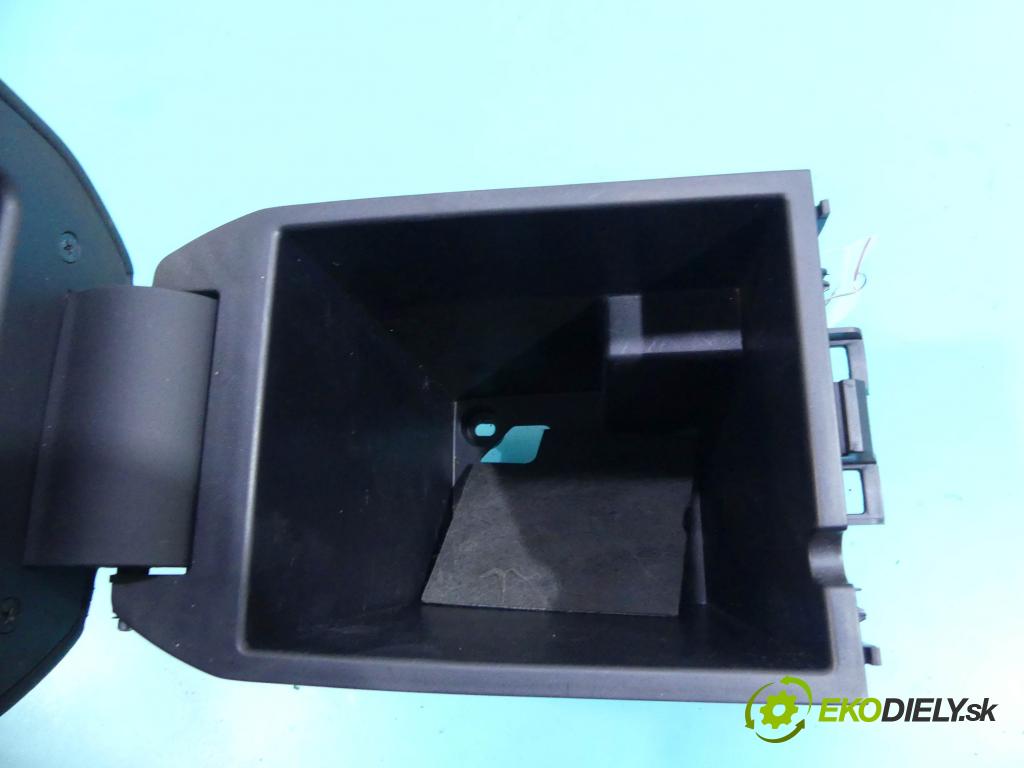 Hyundai Ix35 1.6 Gdi: 135 HP manual 99 kW 1591 cm3 5- operadlo 84681-2Y000 (Lakťové opierky)