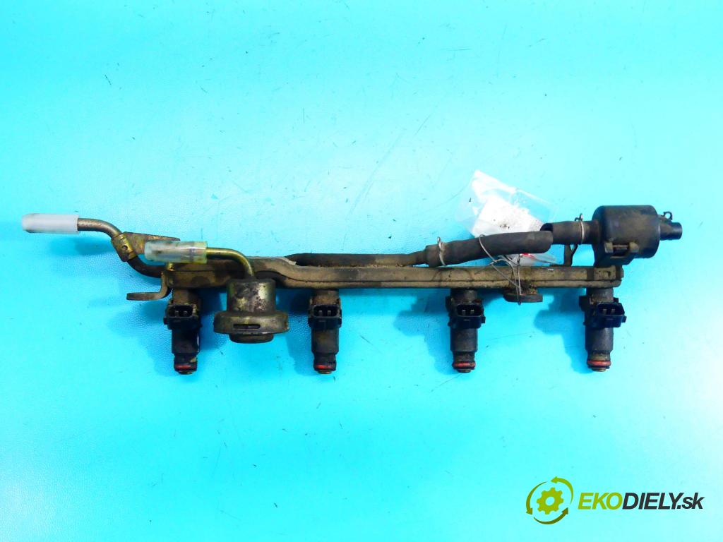 Honda Civic VII 2000-2006 1.6 16v 110 HP manual 81 kW 1590 cm3 5- vstrek  (Vstrekovače)