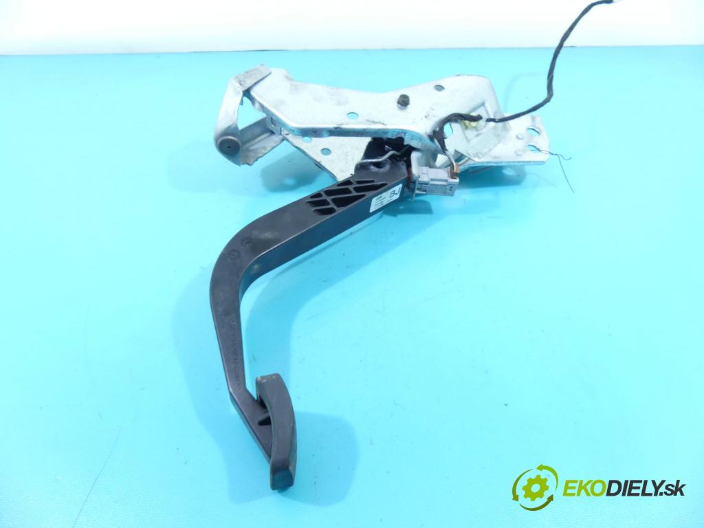 Opel Zafira B 2005-2014 1.7 cdti 125 HP manual 92 kW 1686 cm3 5- pedále 13192503 (Pedále)