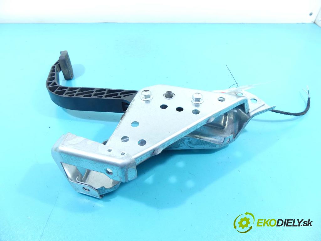 Opel Zafira B 2005-2014 1.7 cdti 125 HP manual 92 kW 1686 cm3 5- pedále 13192503 (Pedále)