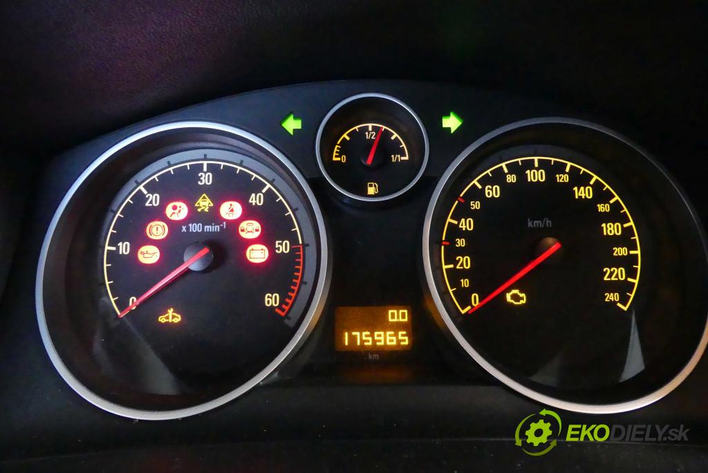 Opel Zafira B 2005-2014 1.7 cdti 125 HP manual 92 kW 1686 cm3 5- prístrojovka/ budíky 13308999 (Prístrojové dosky, displeje)