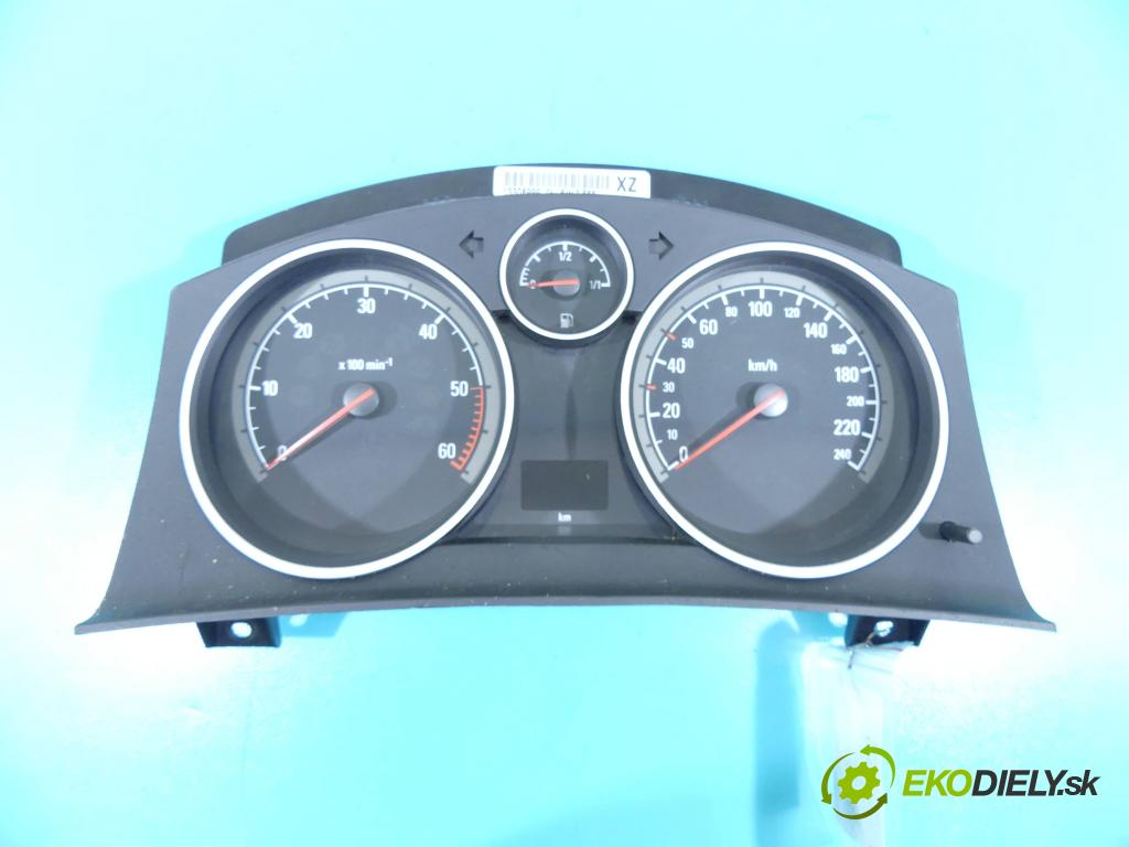 Opel Zafira B 2005-2014 1.7 cdti 125 HP manual 92 kW 1686 cm3 5- prístrojovka/ budíky 13308999 (Prístrojové dosky, displeje)