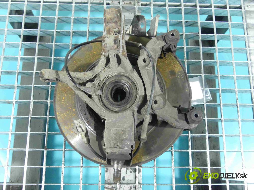 Citroen C4 I 2004-2011 1.6 hdi 109 HP manual 80 kW 1560 cm3 3- náboj ľavé  (Náboje)