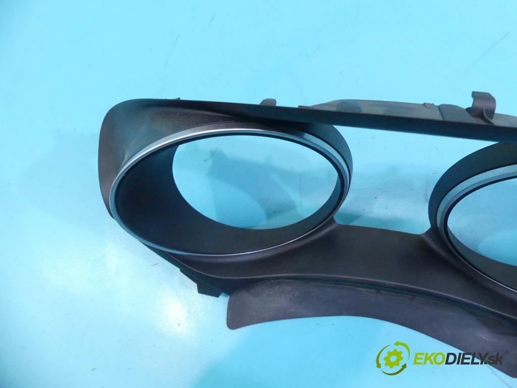 Toyota Avensis III T27 2009-2018 2.0 D4D 143 HP manual 105 kW 1995 cm3 5- Mřížka: kúrenia stredová 55670-06150 (Mriežky kúrenia (fukáre))