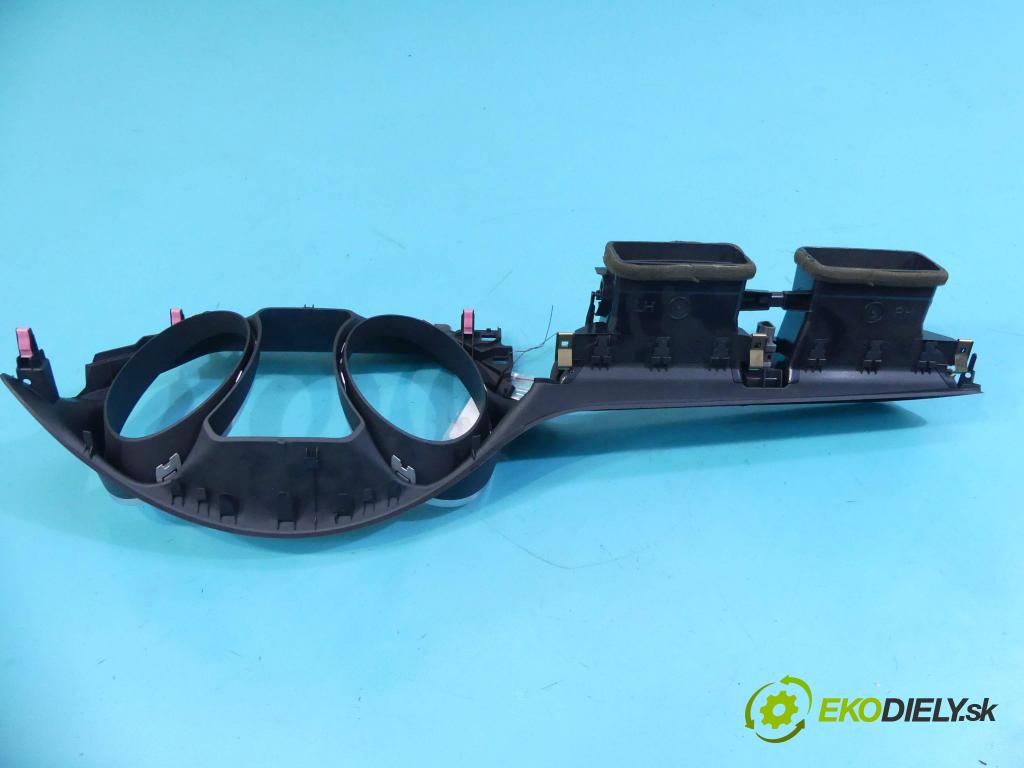 Toyota Avensis III T27 2009-2018 2.0 D4D 143 HP manual 105 kW 1995 cm3 5- Mřížka: kúrenia stredová 55670-06150 (Mriežky kúrenia (fukáre))