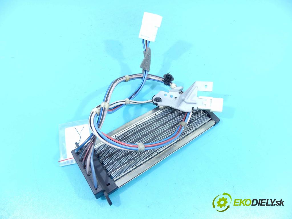 Toyota Avensis III T27 2009-2018 2.0 D4D 143 hp manual 105 kW 1995 cm3 5- radiátor 013410-0251 (Radiátory topení)