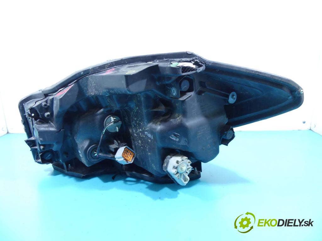 Suzuki SX4 II 2013-2021 1.4 T 140 hp manual 103 kW 1373 cm3 5- světlo pravý 100-18738