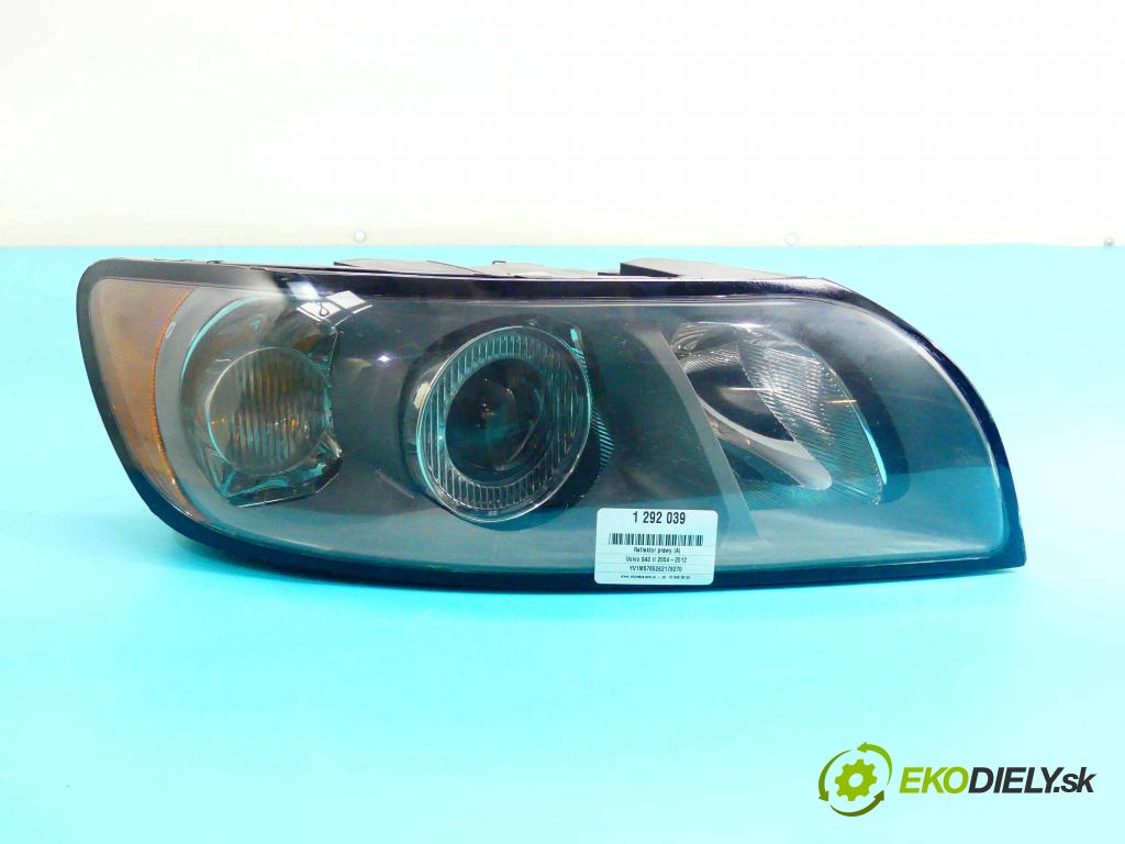 Volvo S40 II 2004-2012 1.6 hdi 109 HP manual 80 kW 1560 cm3 4- Reflektor: pravý  (Pravé)