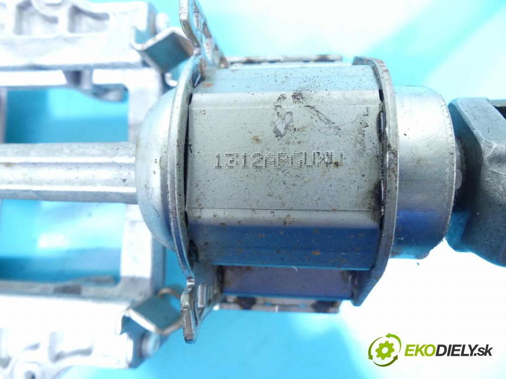 Vw Passat B7 2010-2014 2.0 tdi 177 HP automatic 130 kW 1968 cm3 4- Sloupec: volant 3C1419501S (Tyče riadenia (volantu))