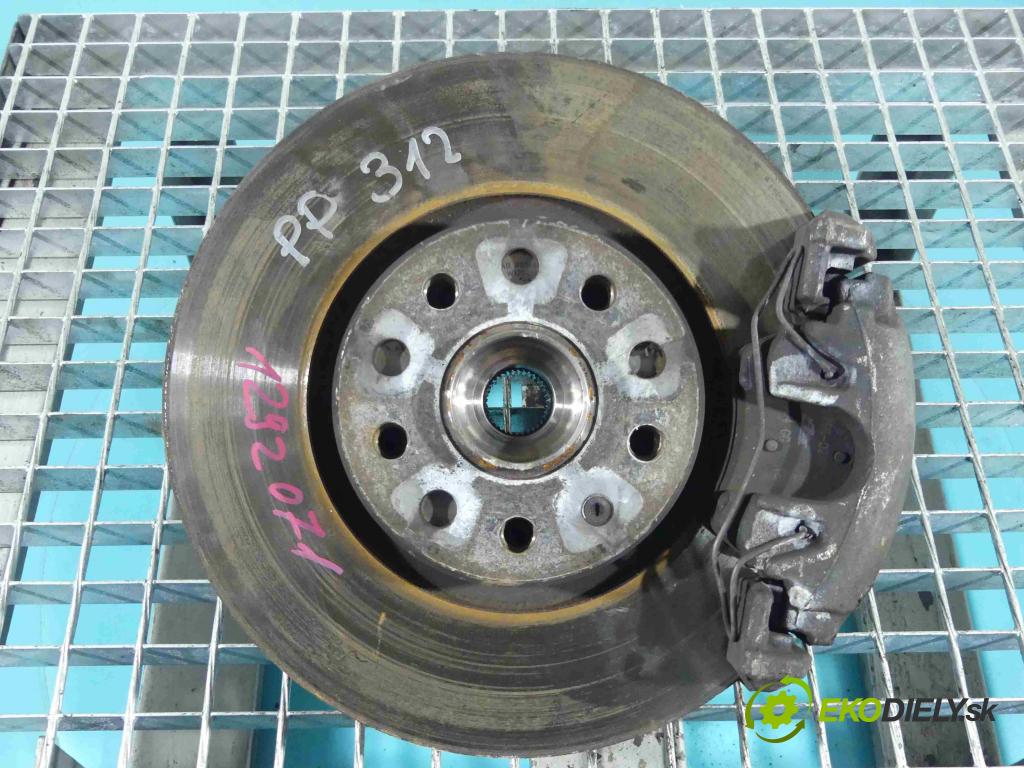 Vw Passat B7 2010-2014 2.0 tdi 177 HP automatic 130 kW 1968 cm3 4- náboj pravé  (Náboje)