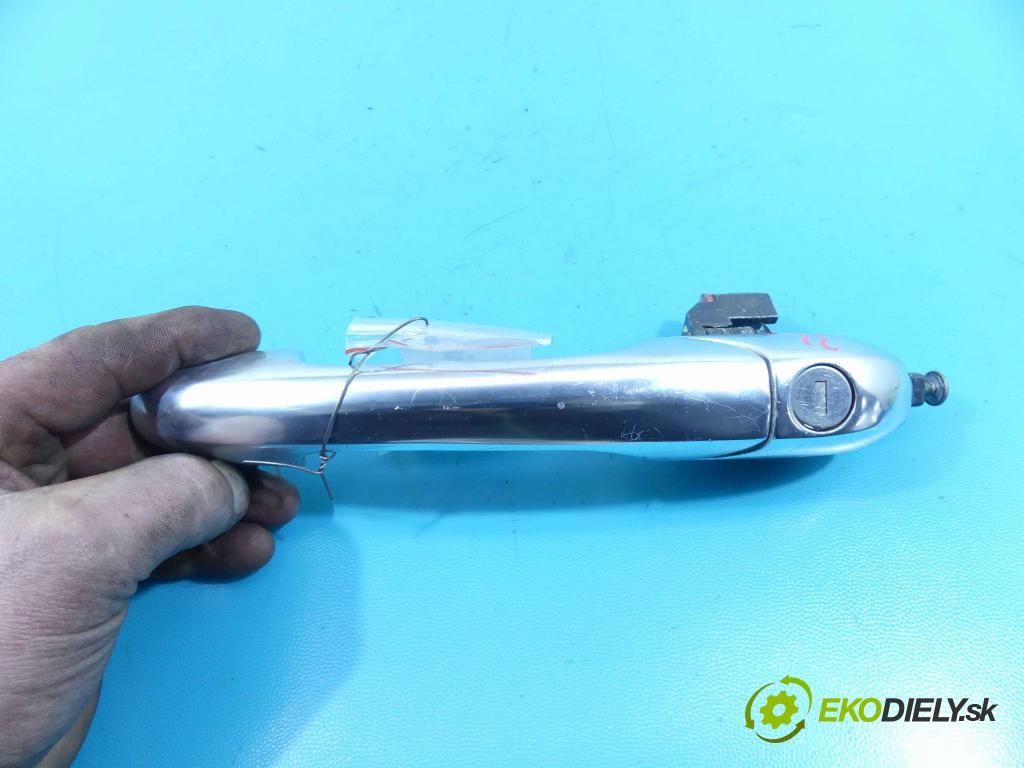 Alfa romeo 147 1.6 16v 105 HP manual 77 kW 1598 cm3 5- rukoväť predné ľavé mimo:  (Vonkajšie predné ľavé)