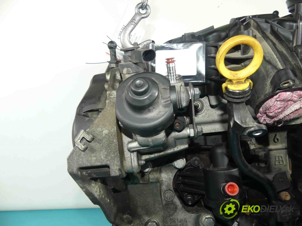 Vw Passat B7 2010-2014 2.0 tdi 177 HP automatic 130 kW 1968 cm3 4- čerpadlo vstrekovacia 0445010526 (Vstrekovacie čerpadlá)