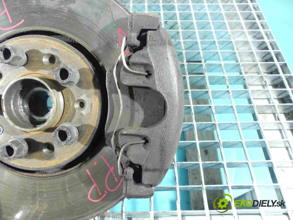 Audi A3 8L 1996-2003 1.8 T 150 HP manual 110 kW 1781 cm3 3- brzdič predné pravý (Ostatné)