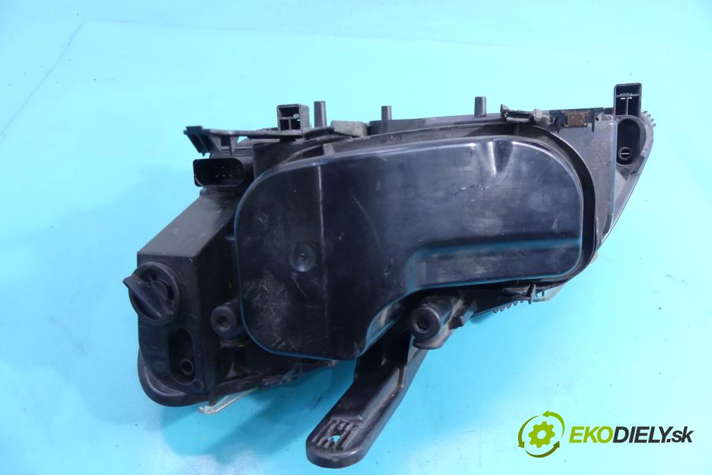 Ford C-Max I 2003-2010 2.0 tdci 136 HP manual 100 kW 1997 cm3 5- Reflektor: pravý 3M51-13005-AH (Pravé)