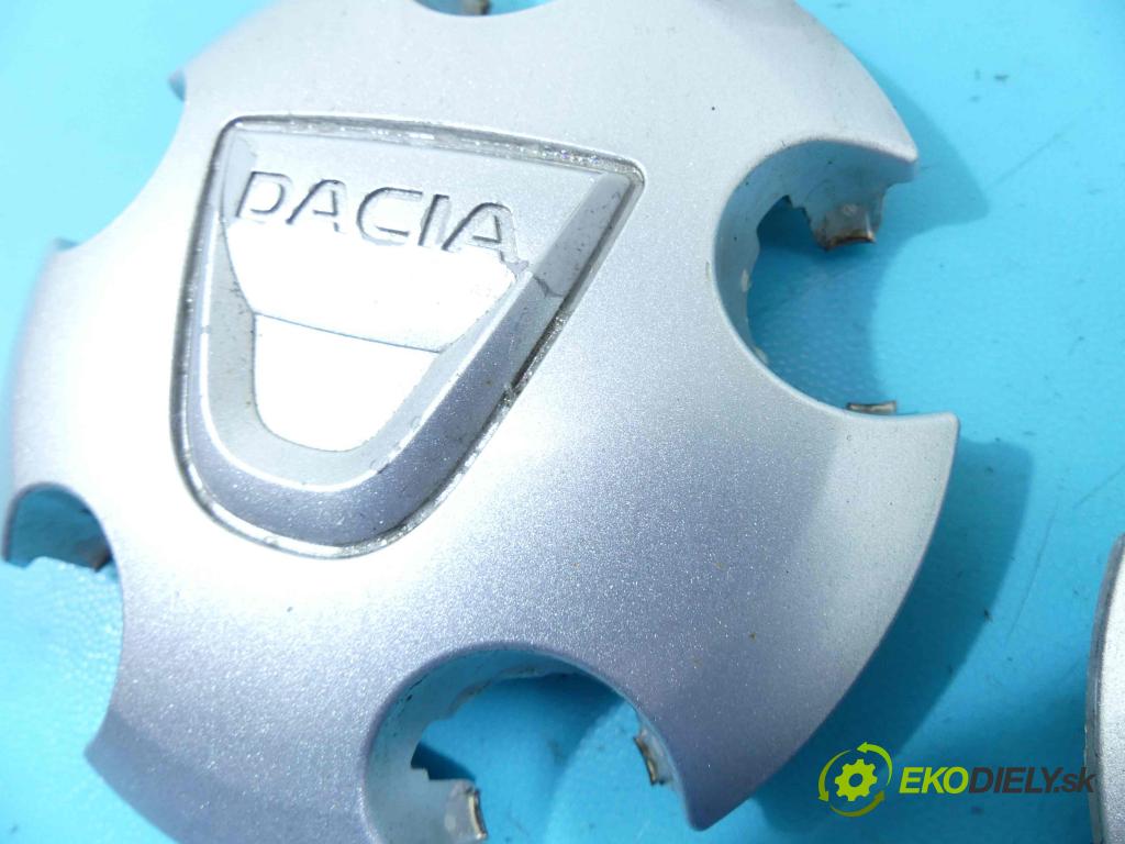 Dacia Duster I 2010-2018 1.6 16v 105 HP manual 77 kW 1598 cm3 5- puklica 403157451R (Puklice)