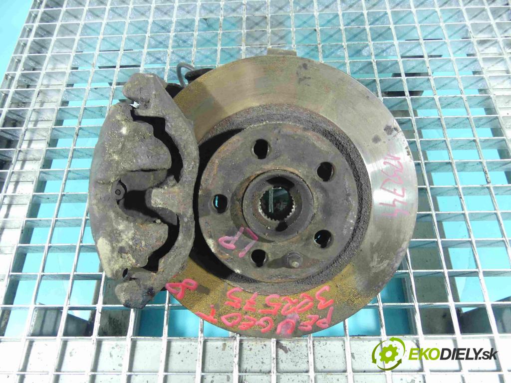 Peugeot 806 2.0 8v 121KM manual 89 kW 1998 cm3 5- náboj ľavé  (Náboje)