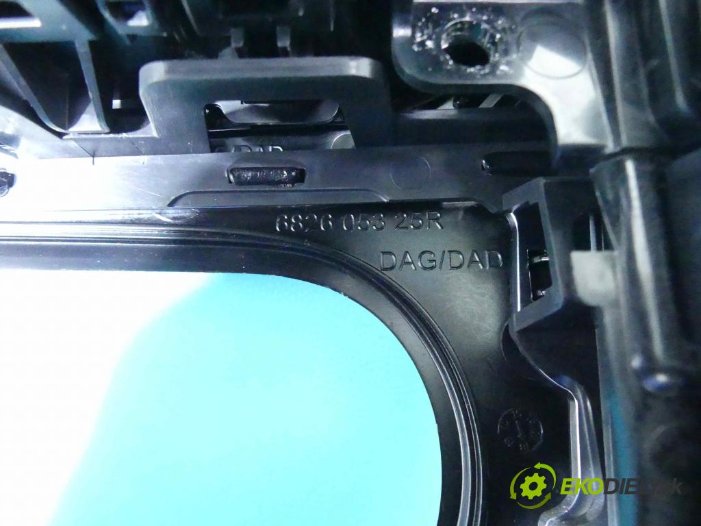 Renault Clio IV 2012-2019 1.5 dci 75 HP manual 55 kW 1461 cm3 5- Mřížka: kúrenia stredová 682605325R (Mriežky kúrenia (fukáre))