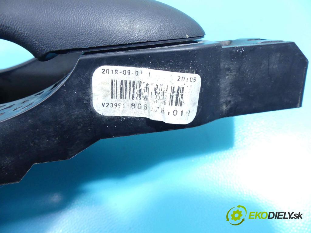 Renault Clio IV 2012-2019 1.5 dci 75 HP manual 55 kW 1461 cm3 5- rukoväť predné ľavé mimo:  (Vonkajšie predné ľavé)