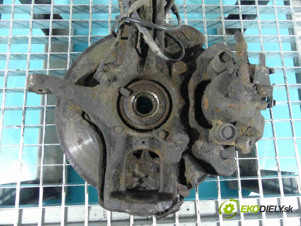 Alfa romeo 147 1.6 16v 105 HP manual 77 kW 1598 cm3 5- náboj ľavé  (Náboje)