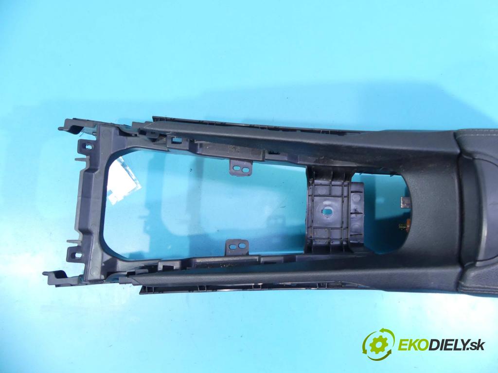 Toyota Avensis III T27 2009-2018 2.0 D4D 143 HP manual 105 kW 1995 cm3 5- operadlo 58911-05100 (Lakťové opierky)